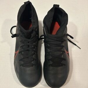 Nike Black Cleats, Size 5Y.‎